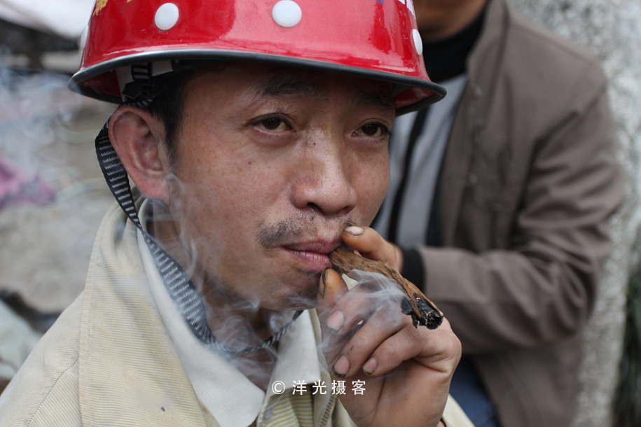 劲大焦油量低的烟,劲大的雪茄