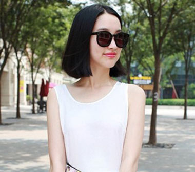 圆脸中分短发怎样卷好看,适合圆脸女生的中分短发发型