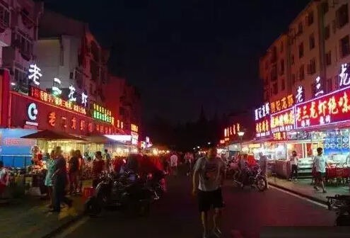 这家日销量1000份的美食店，不排队你根本吃不到！