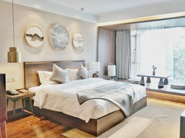 千年运河边，将烟雨江南盈手相赠，你还欠自己一次隐居