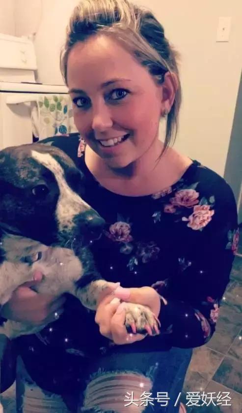 爱妖经｜亲子装，亲子包……现在连美甲都要同款了？