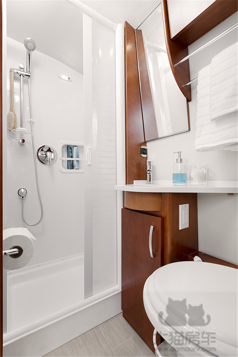 奔驰房车斯宾特豪华大空间,奔驰豪华房车零下50度旅行