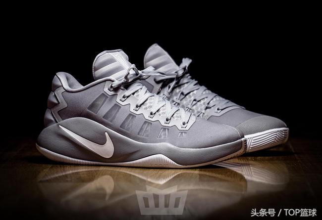 球鞋高帮和低帮哪个容易崴脚,腿粗穿高帮球鞋好还是低帮