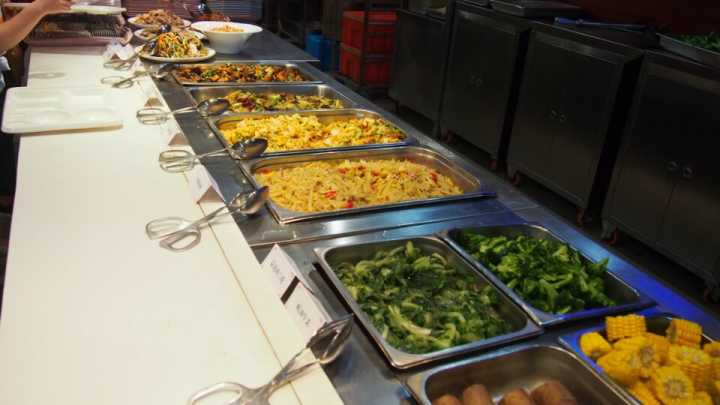 鑻忓畞鎬婚儴澶фゼ,闇囨捈鐩村嚮