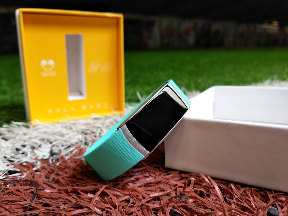 目前口碑最好的智能手环测评,埃微运动手环红色