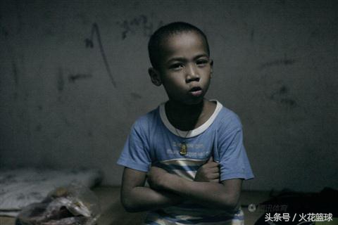 中国体坛黑人混血球员，多是孤儿和单亲，梦想披上国家队战袍