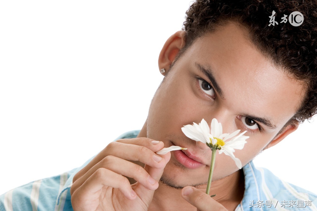 当有人向你表白应该怎么回答,当有人给你表白时你应该怎么回答