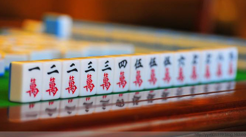 打麻将如何猜牌算牌和防守,打麻将猜牌的技巧和方法