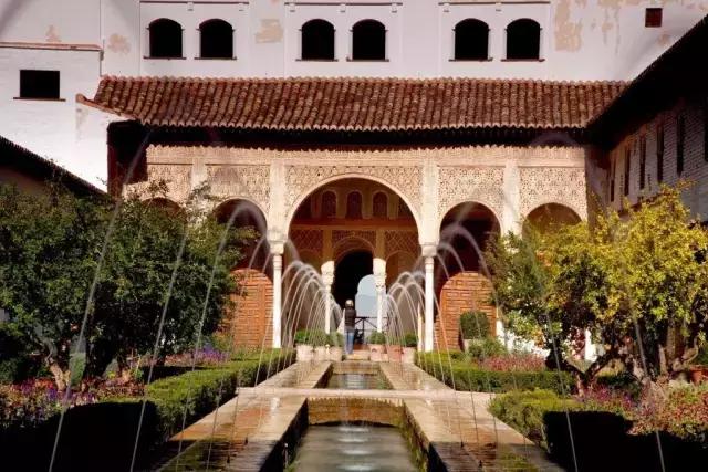 西班牙的古迹有哪些,西班牙有哪十大名胜景点