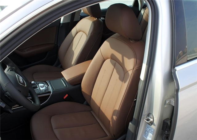 奥迪a6l55tfsiquattro旗舰动感型,奥迪a6l45tfsiquattro尊享致雅型