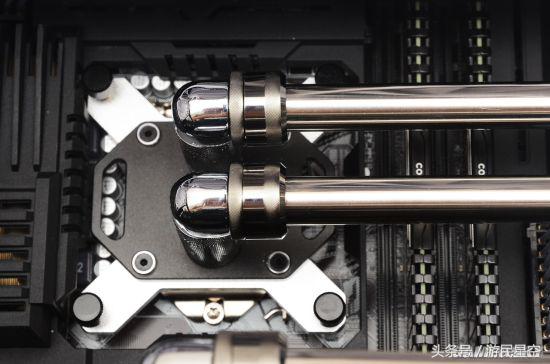 分体式硬管液冷不容错过这款整机纪念永远的金刚狼