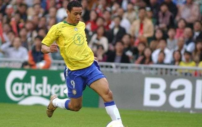 足坛转会最新动态,如何知道足坛最新消息