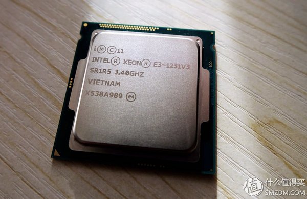 【良心定价的网吧利器,槽点需改进】惠科HKCX320曲面一体机拆机、升级配件及评测