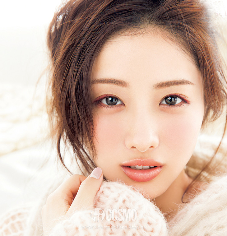 费洛蒙妆前后对比,日本人看迪丽热巴奥黛丽赫本造型