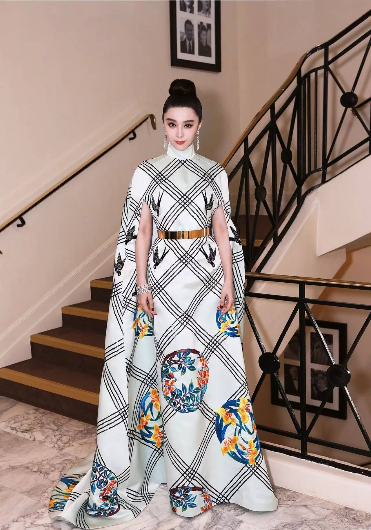 范冰冰踏上戛纳红毯的那一刻,范冰冰最浪漫的戛纳行