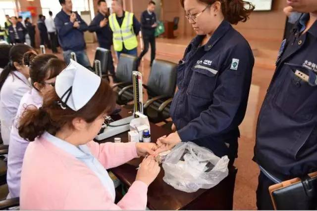 黑龙江省第二医院专家宣讲团职业健康宣教义诊活动走近企业基层职工——长安福特汽车有限公司哈尔滨分公司