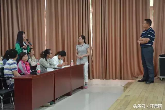 高校学生进山洞,名校学生走进清华大学