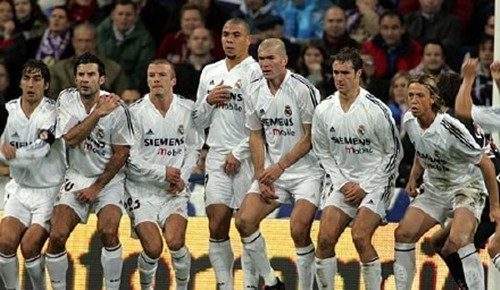 试论述领导素质理论的优缺点,运用领导理论分析中国合伙人