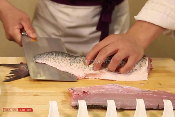 鱼肉怎么做不腥不老口感滑嫩？记住6个诀窍，放心吃！