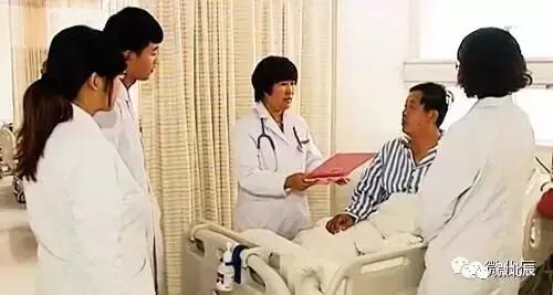 我是*党**代表好医生——周志兰