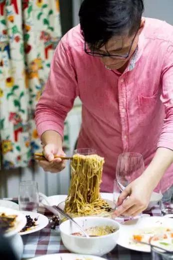 品尝上海本帮菜的感受,在上海饭店吃本帮菜视频