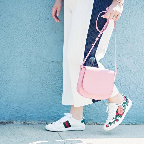 gucci比较火的衣服,gucci又开始出爆款了