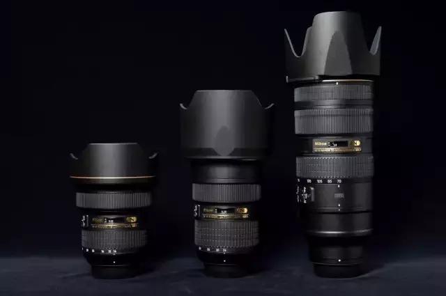 索尼大三元镜头一二代有什么区别,索尼微单小三元镜头