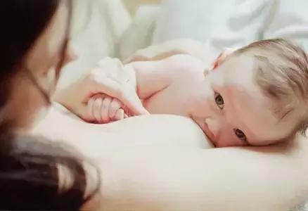 哺乳妈妈下奶方法,哺乳期通奶全攻略