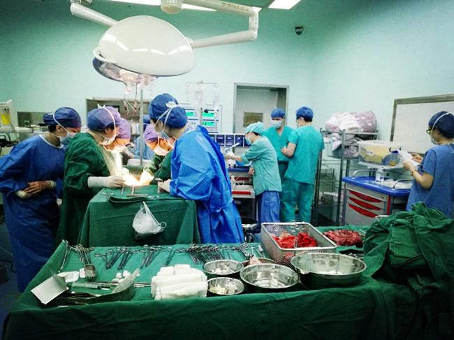 31岁孕妇在医院剖腹产,胎儿34周剖宫产取出可以存活吗