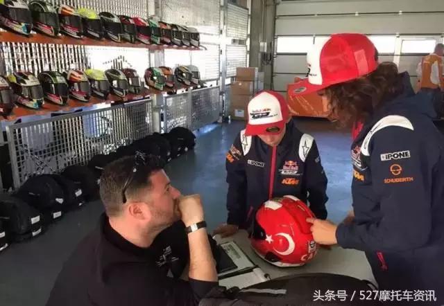 如何自己出头盔设计图,怎么自己设计摩托车头盔