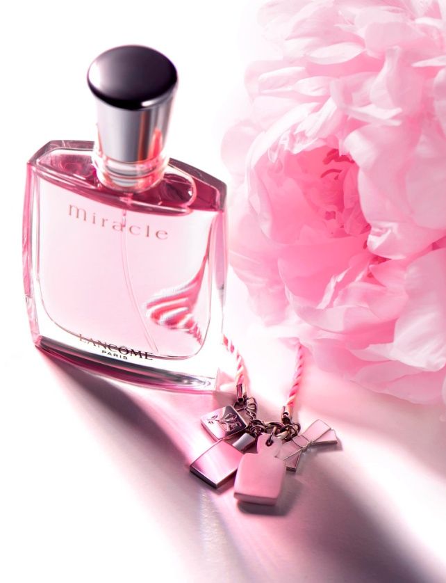 推荐一款少女用的高档香水,blings柏林少女香水哪种味道好闻