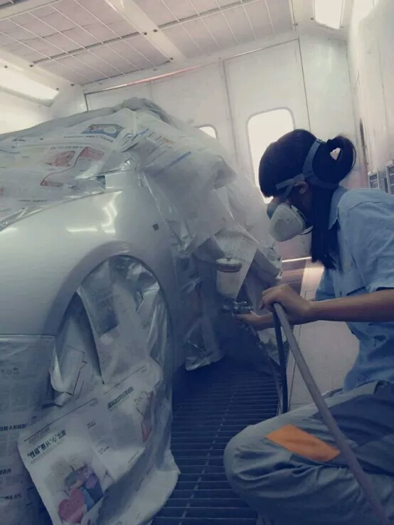 汽车喷漆找4s店还是外面修理厂,汽车喷漆4s店和修理厂哪个好