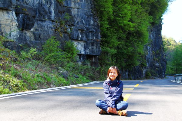 神农架有几个洞,神农架有一个神秘的深谷
