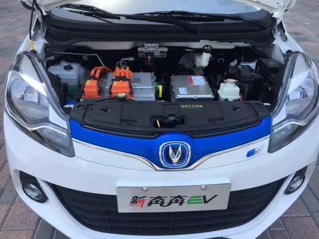 奔奔ev充电多久,长安奔奔ev家用充电演示