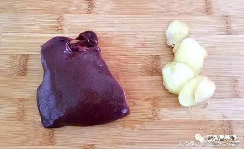 18月龄宝宝辅食猪肝补铁,补铁补锌的猪肝粉怎么弄