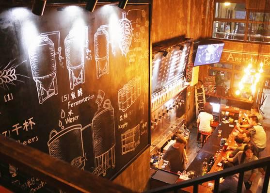 武汉最大的酒吧在哪里,武汉大夜场酒吧