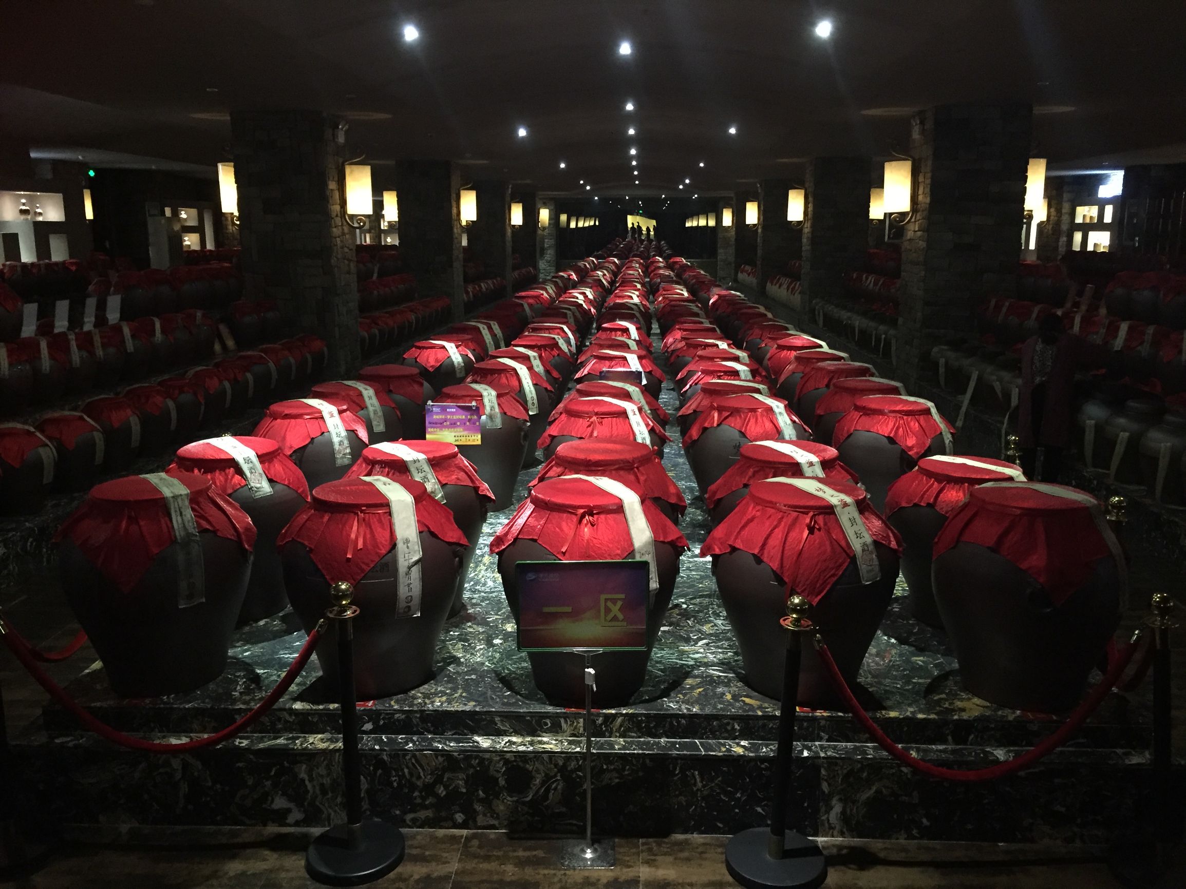 百闻不如一见揭秘洋河的绵柔秘籍,洋河绵柔鼻祖