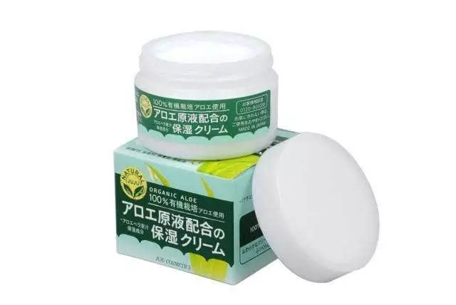 适合夏季用的清爽的平价面霜,平价又高保湿的面霜