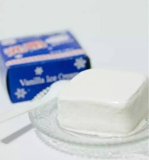 那些年还没有哈根达斯，男生追妹纸都是请吃这些的~