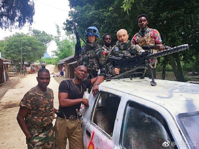 一龙媲美泰森，少林武功重拳889磅，最强特种兵牵挂战争中儿童