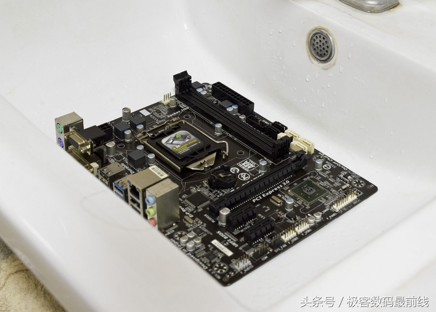 除尘强迫症，端午技嘉B85洗澡记