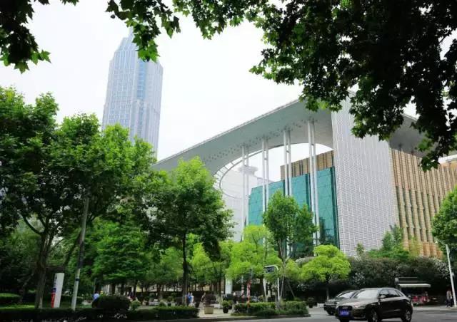 南京的夏天是个美丽的地方,南京的夏天依旧很美