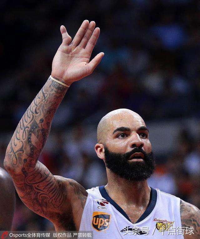 有回报必有付出，看看NBA超巨的手指脚趾，难以想象的痛苦程度