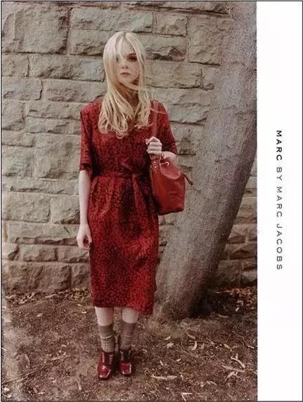 19岁爆红好莱坞女星,好莱坞巨星戛纳电影节红毯