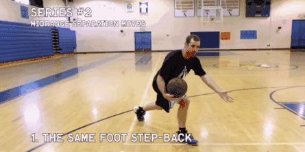 假动作怎么防守,一招教你晃开防守人