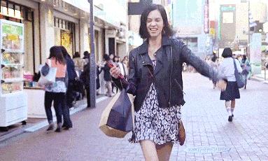 长时间走路脚跟痛怎么解决,足弓和脚后跟痛怎么回事