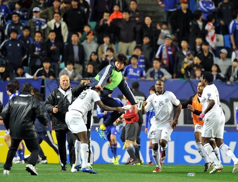 亚冠韩国卡塔尔,不道德进球