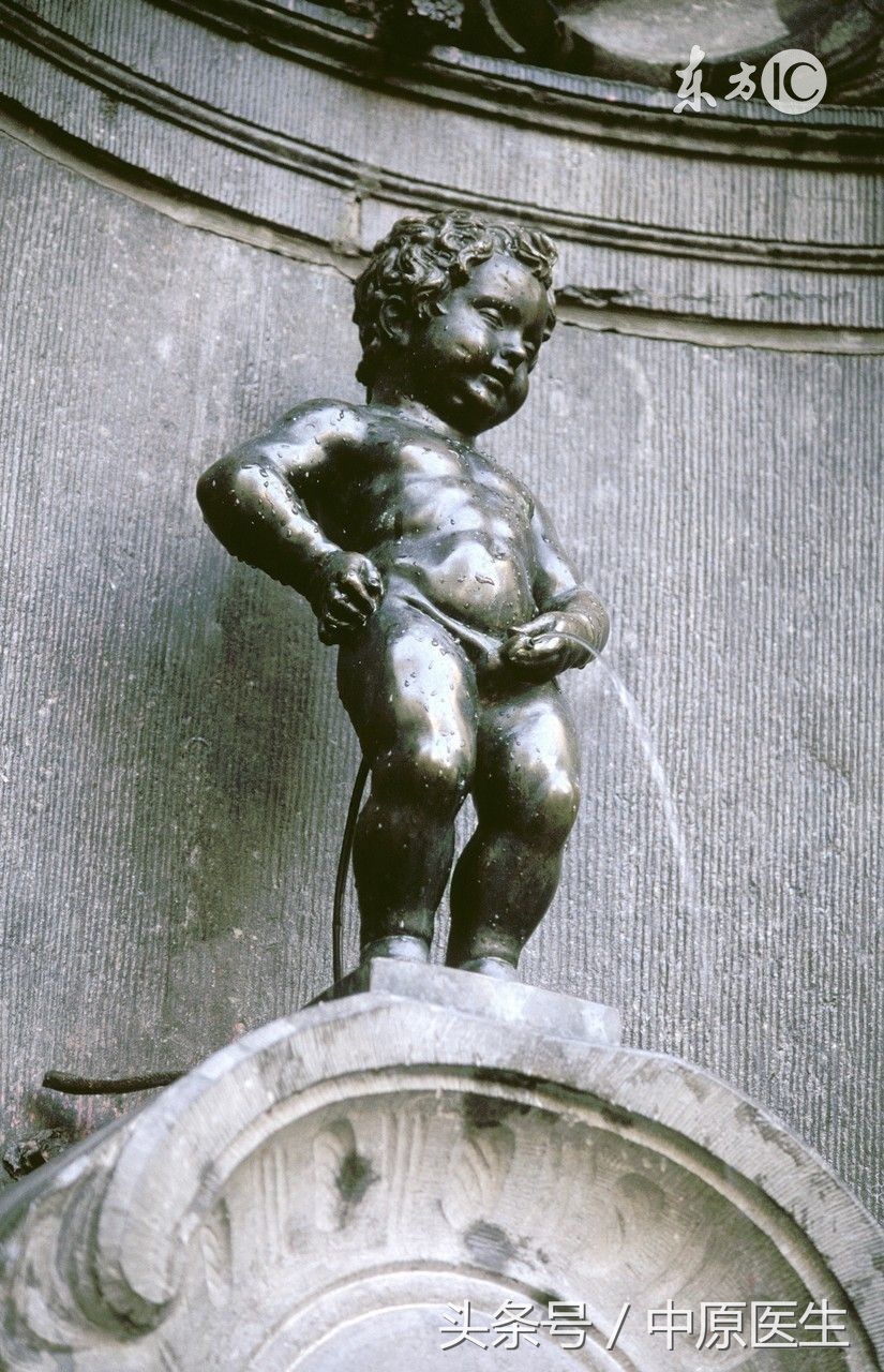 打牌憋尿,小编时差点晕过去