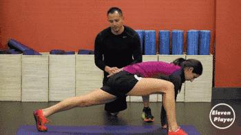 足球运动员健身的训练方法,足球拉伸训练100个经典动作