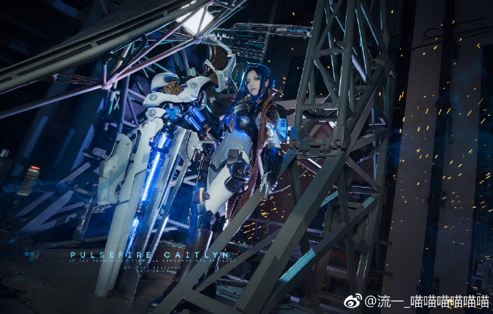 大妈cos皮城女警,lol皮城女警头像